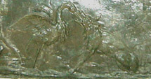 partie centrale du bas-relief : le loup et la cigogne